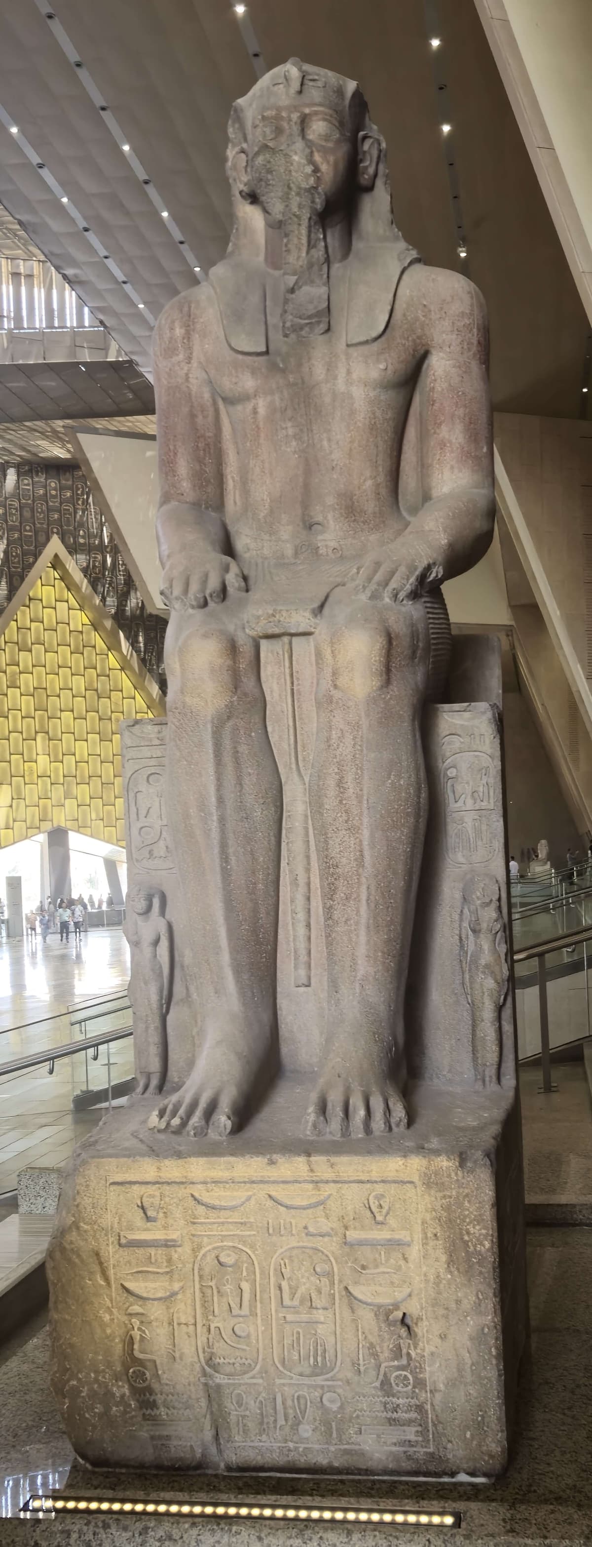 Colossal statue of a Middle Kingdom King